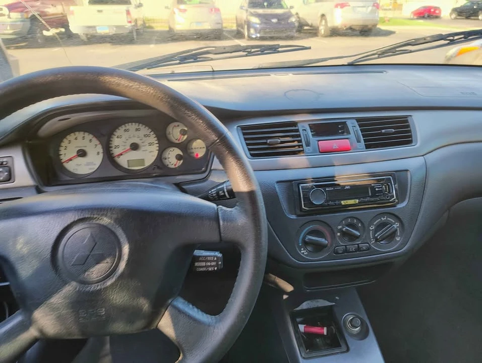 2003 Mitsubishi Lancer 8th Gen - Image 4 of 6