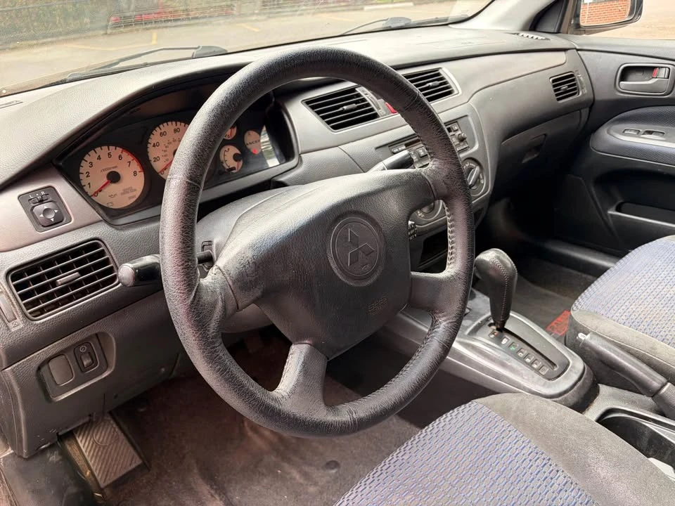 2003 Mitsubishi Lancer 8th Gen - Image 11 of 14
