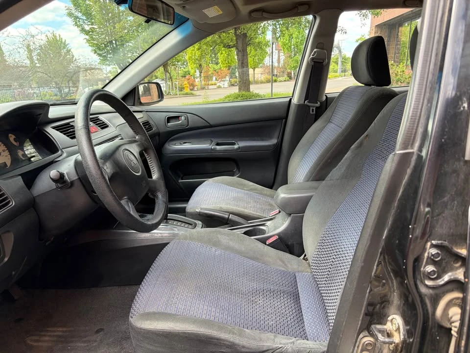 2003 Mitsubishi Lancer 8th Gen - Image 10 of 14