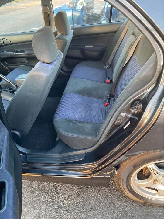 2003 Mitsubishi Lancer 8th Gen - Image 9 of 12