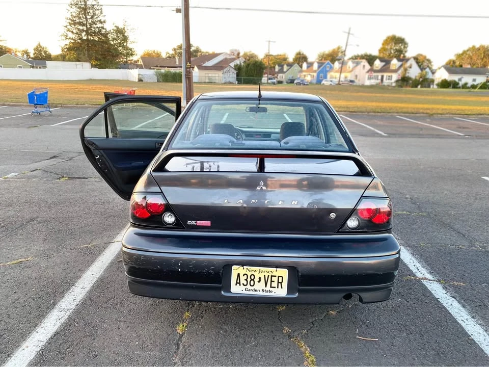 2003 Mitsubishi Lancer 8th Gen - Image 2 of 12