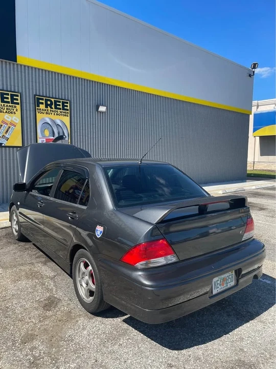 2003 Mitsubishi Lancer 7th Gen - Image 3 of 7