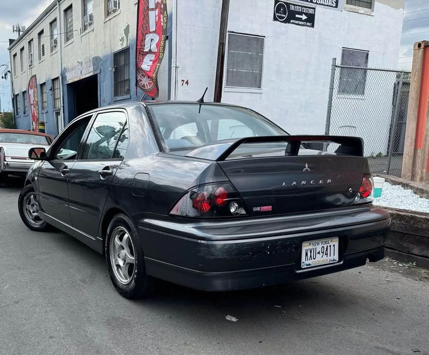 2003 Mitsubishi Lancer 7th Gen - Image 3 of 10