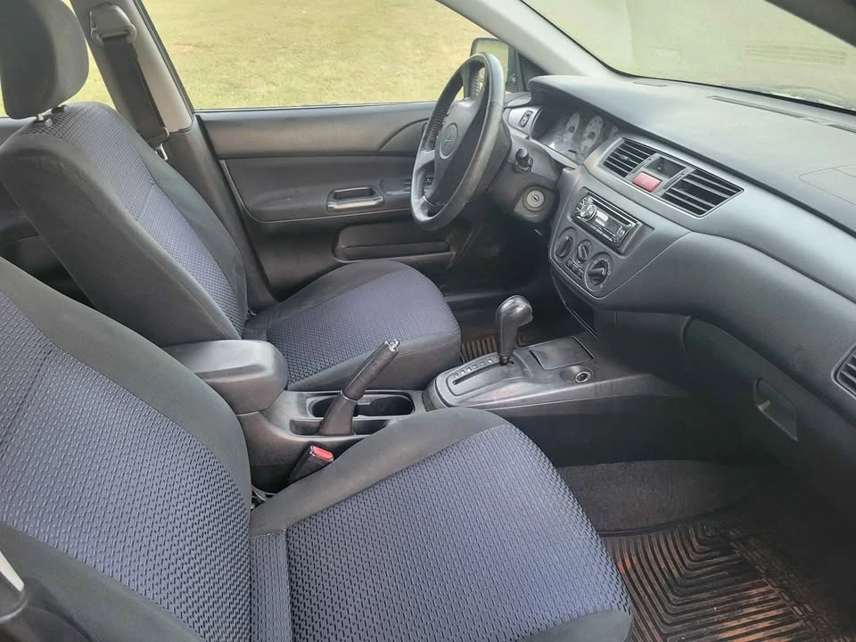 2003 Mitsubishi Lancer 8th Gen - Image 6 of 8