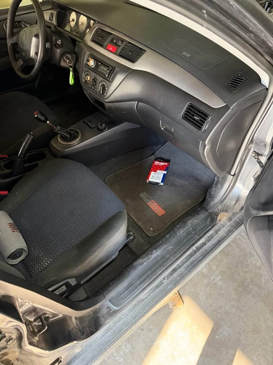 2003 Mitsubishi Lancer 8th Gen - Image 10 of 12