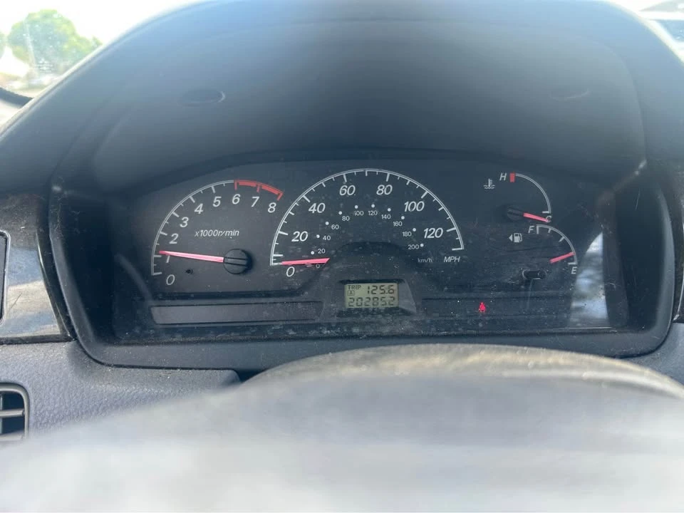 2003 Mitsubishi Lancer 8th Gen - Image 5 of 8