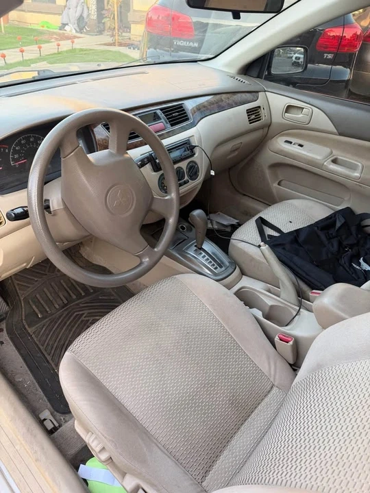 2003 Mitsubishi Lancer 8th Gen - Image 3 of 8