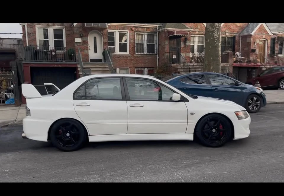 2003 Mitsubishi Lancer - Image 9 of 9