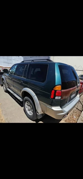 2003 Mitsubishi Pajero/Montero 3rd Gen - Image 3 of 13
