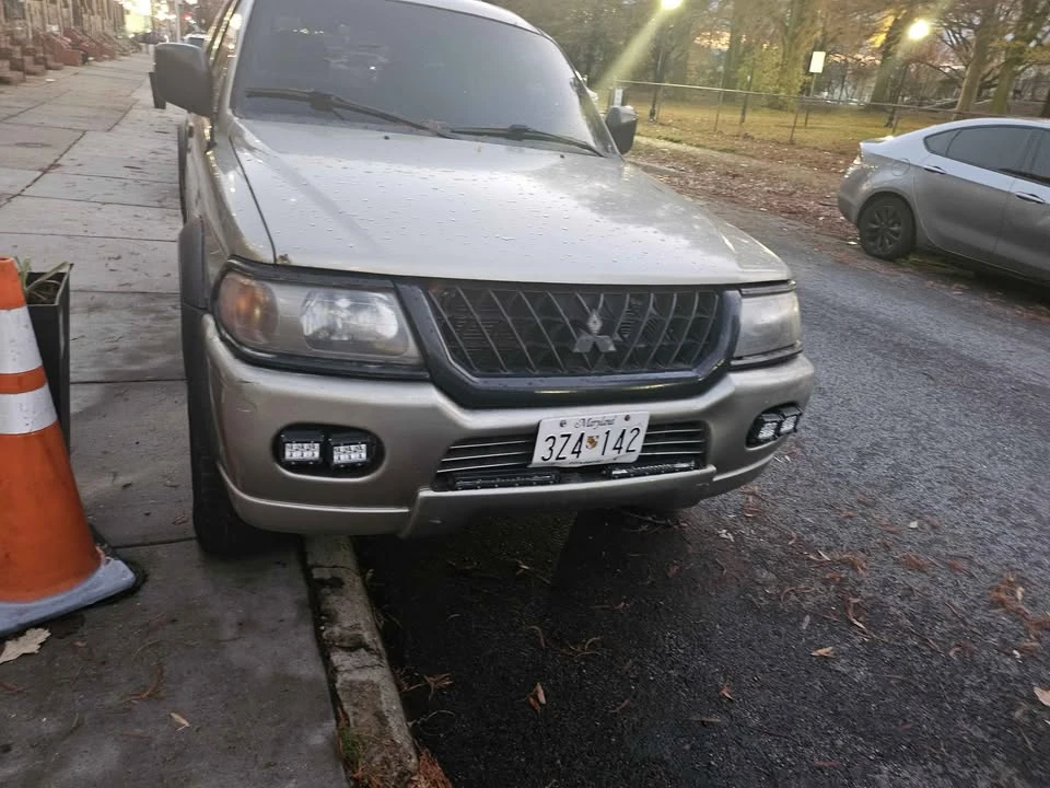2003 Mitsubishi Pajero/Montero 3rd Gen - Image 3 of 4