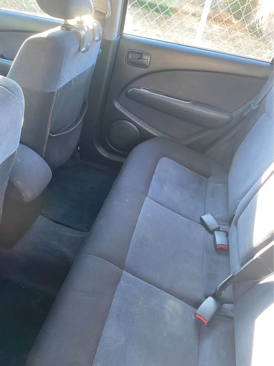 2003 Mitsubishi Outlander - Image 4 of 4