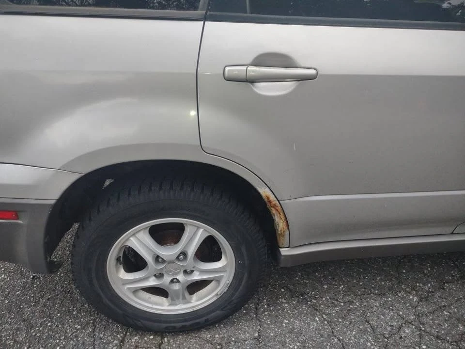 2003 Mitsubishi Outlander - Image 6 of 10