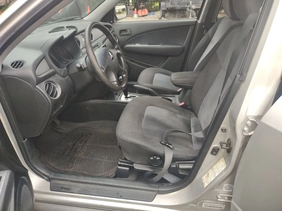2003 Mitsubishi Outlander - Image 8 of 10