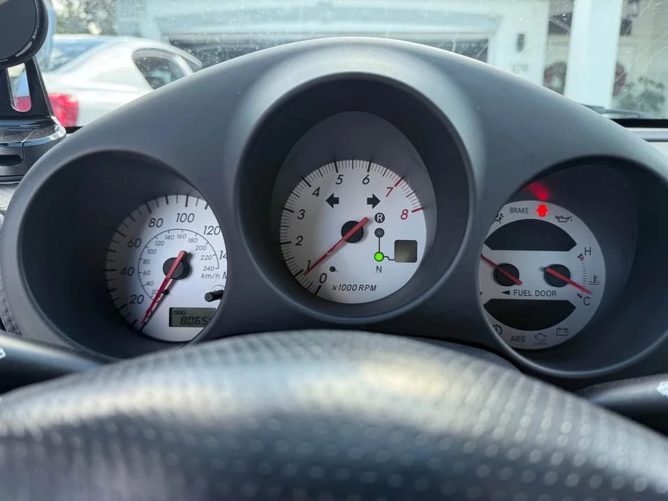 2003 Toyota MR2 Spyder/MR-S - Image 2 of 10