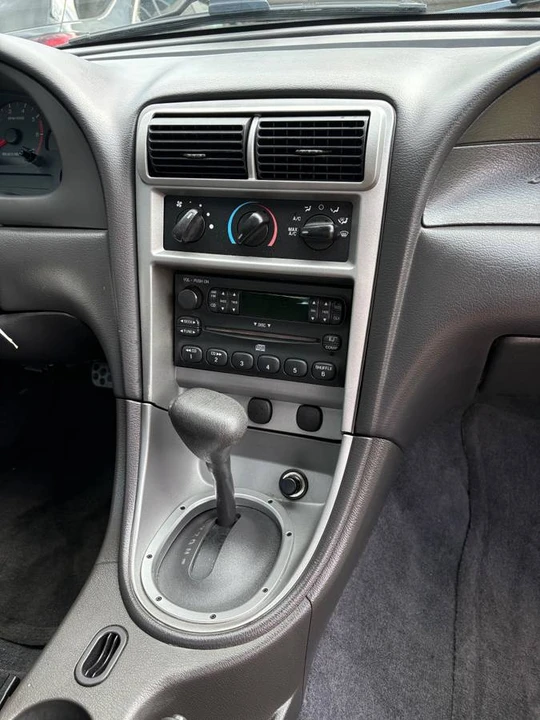 2003 Ford SN95 Mustang - Image 11 of 15