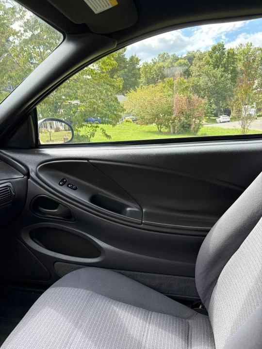 2003 Ford SN95 Mustang - Image 8 of 15