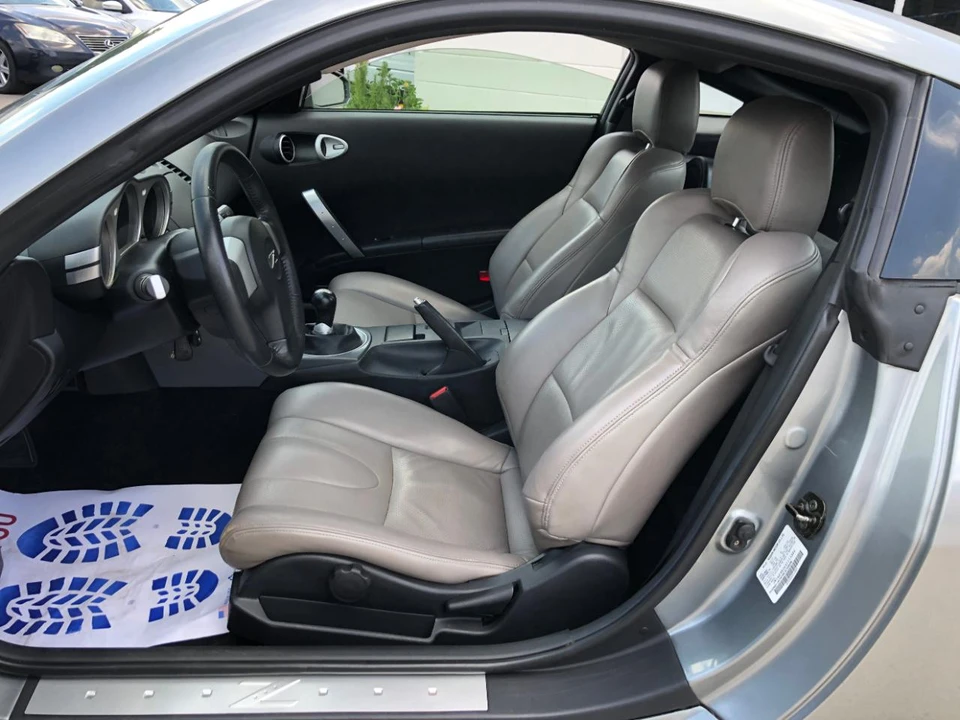 2003 Nissan 350Z 5th Gen - Image 11 of 31