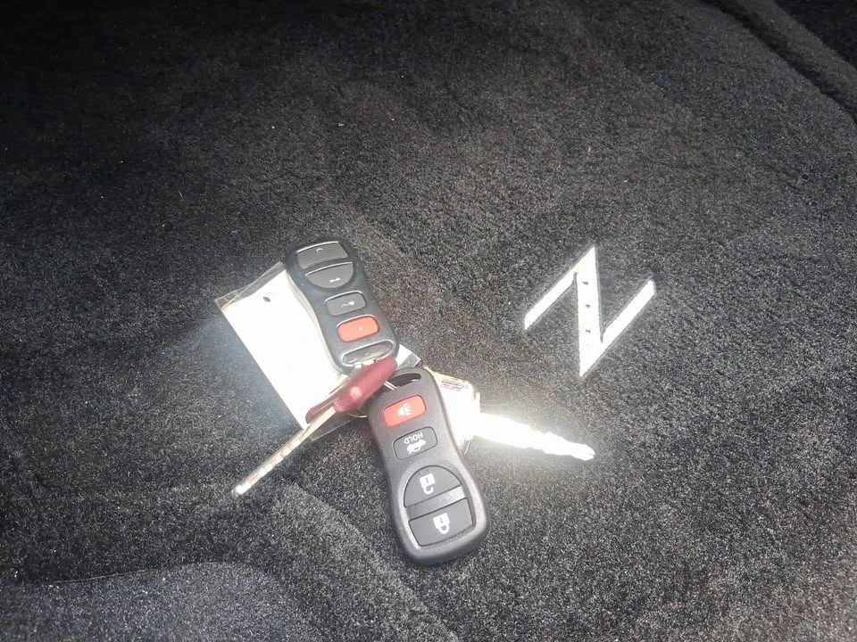 2003 Nissan 350Z 5th Gen - Image 11 of 17