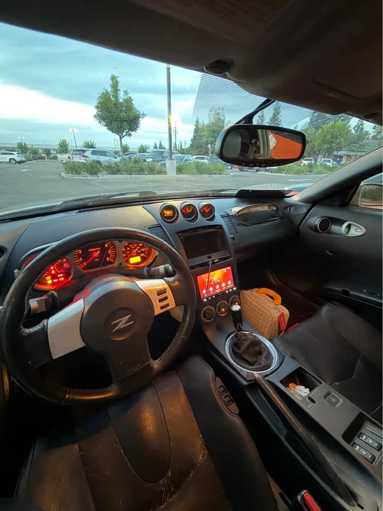 2003 Nissan 350Z 5th Gen - Image 13 of 17