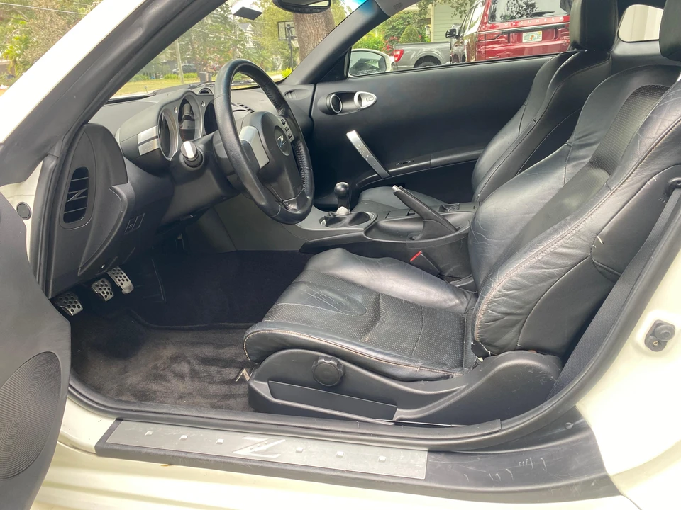 2003 Nissan 350Z 5th Gen - Image 17 of 31