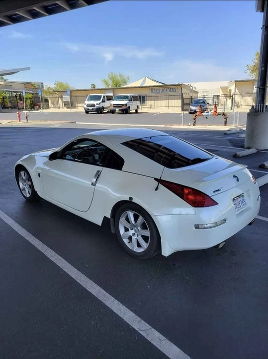 2003 Nissan 350Z 5th Gen - Image 2 of 3