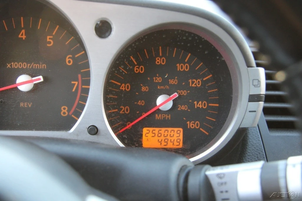 2003 Nissan 350Z 5th Gen - Image 16 of 21