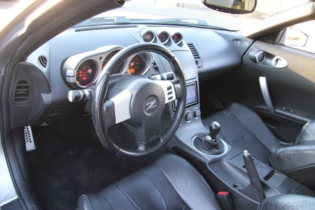 2003 Nissan 350Z 5th Gen - Image 13 of 21