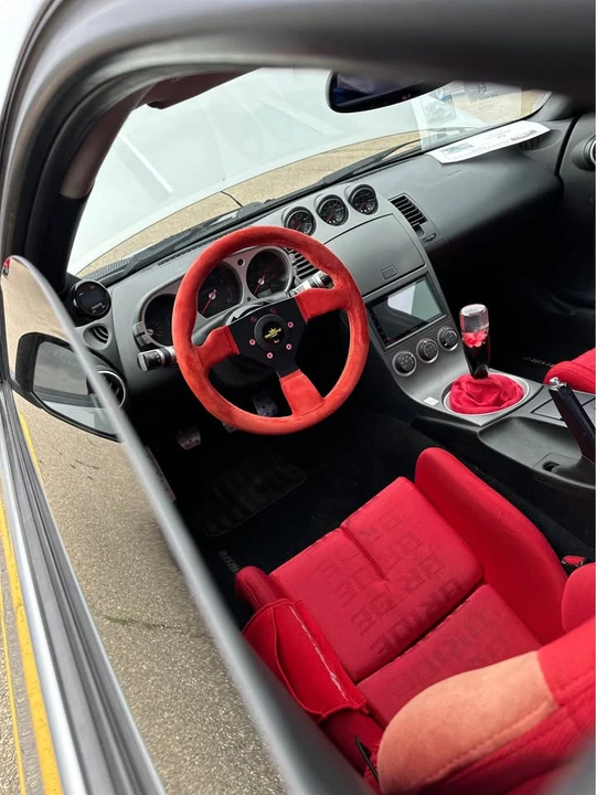 2003 Nissan 350Z 5th Gen - Image 9 of 13