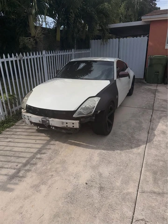 2003 Nissan 350Z 5th Gen - Image 2 of 8