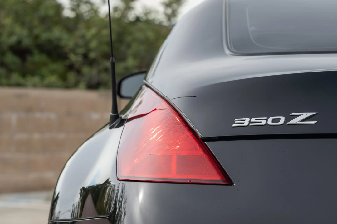 2003 Nissan 350Z 5th Gen - Image 17 of 31