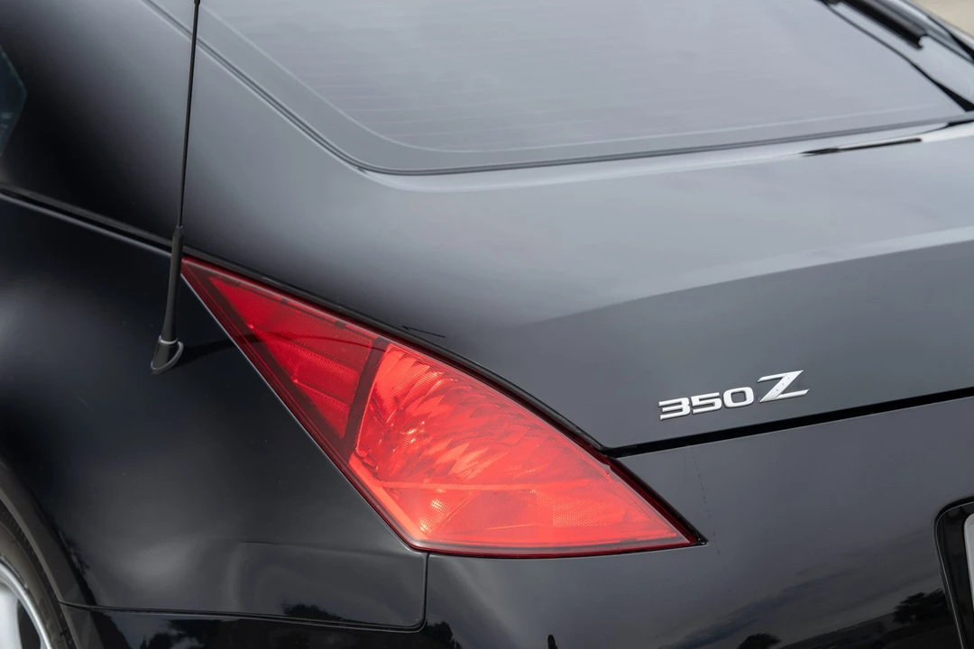2003 Nissan 350Z 5th Gen - Image 15 of 31