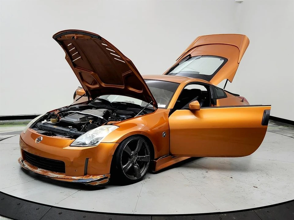 2003 Nissan 350Z 5th Gen - Image 9 of 12