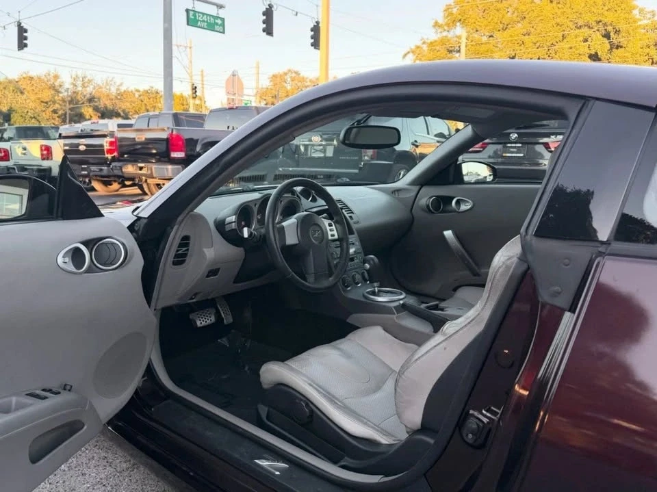 2003 Nissan 350Z 5th Gen - Image 11 of 20