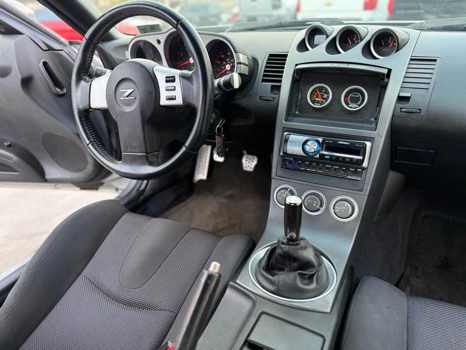 2003 Nissan 350Z 5th Gen - Image 11 of 14