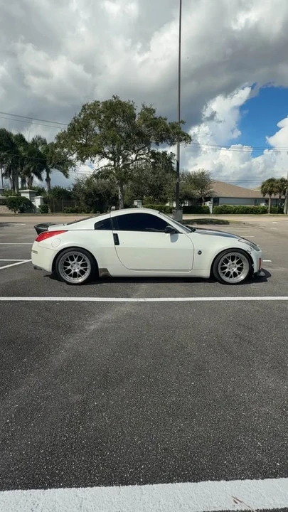 2003 Nissan 350Z 5th Gen - Image 3 of 8