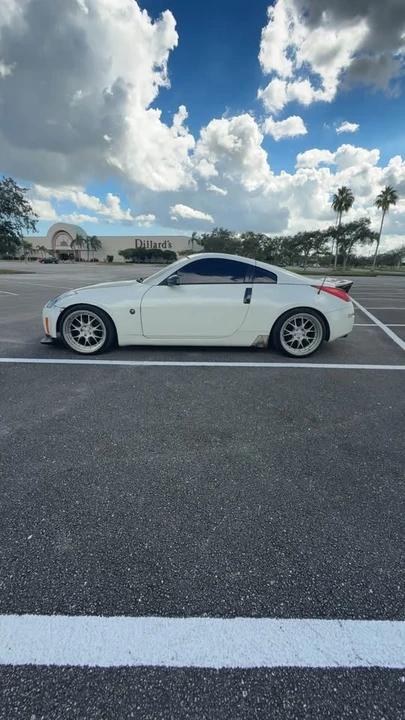 2003 Nissan 350Z 5th Gen - Image 4 of 8