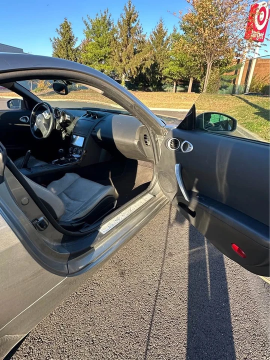 2003 Nissan 350Z 5th Gen - Image 7 of 10