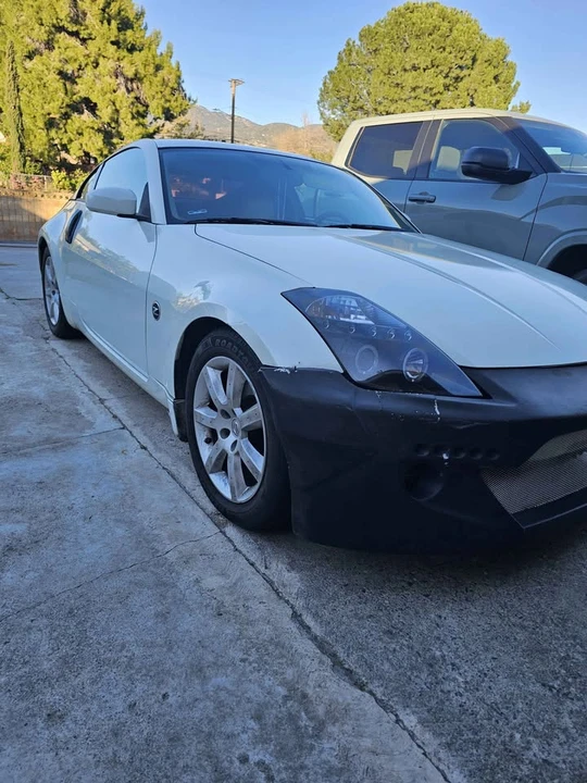 2003 Nissan 350Z 5th Gen - Image 2 of 7