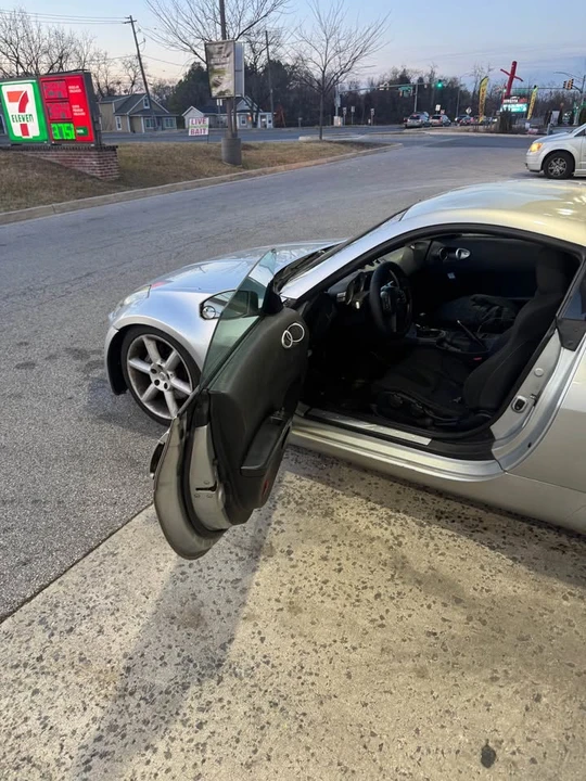 2003 Nissan 350Z 5th Gen - Image 3 of 5
