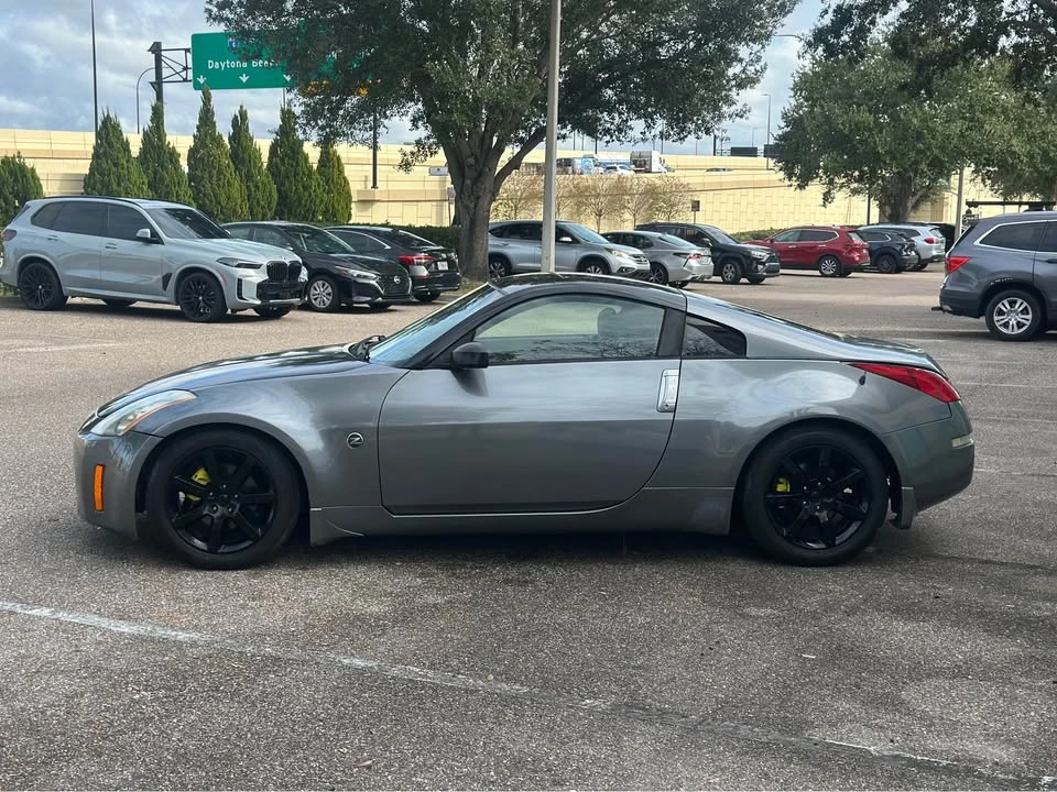 2003 Nissan 350Z 5th Gen - Image 2 of 19