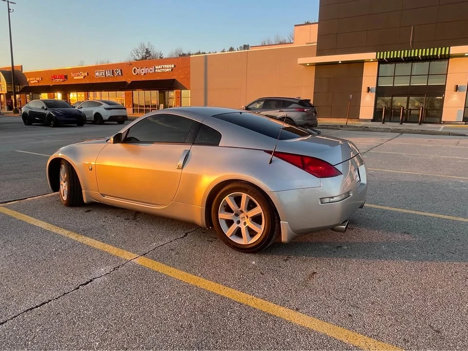 2003 Nissan 350Z 5th Gen - Image 12 of 20