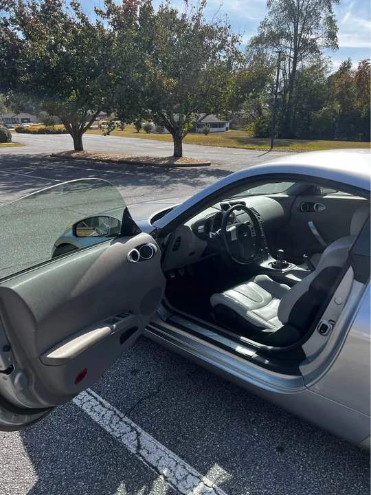2003 Nissan 350Z 5th Gen - Image 10 of 17