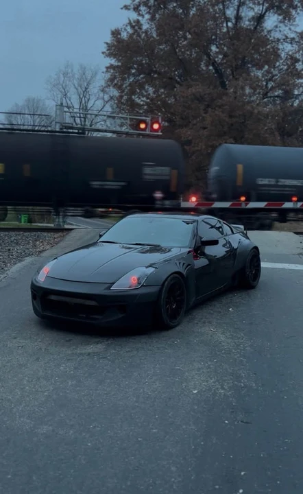 2003 Nissan 350Z 5th Gen - Image 4 of 6
