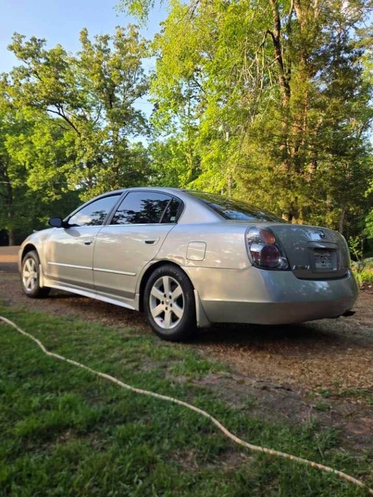 2003 Nissan Altima 3rd Gen - Image 2 of 10