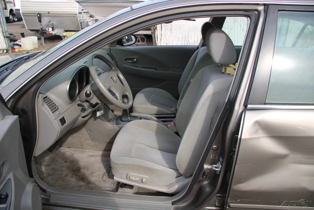 2003 Nissan Altima 3rd Gen - Image 13 of 21