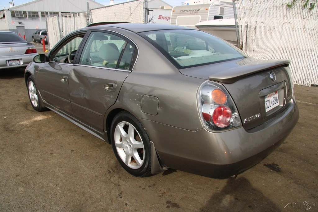 2003 Nissan Altima 3rd Gen - Image 4 of 21