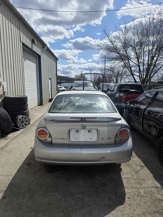 2003 Nissan Maxima 5th Gen - Image 5 of 13
