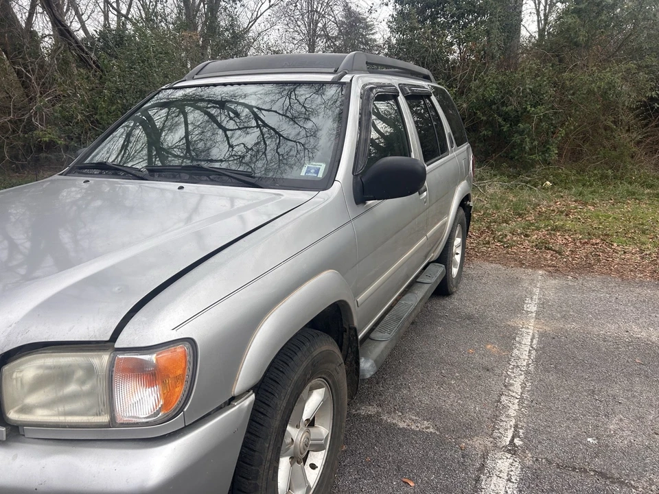 2003 Nissan Pathfinder 2nd Gen - Image 2 of 11
