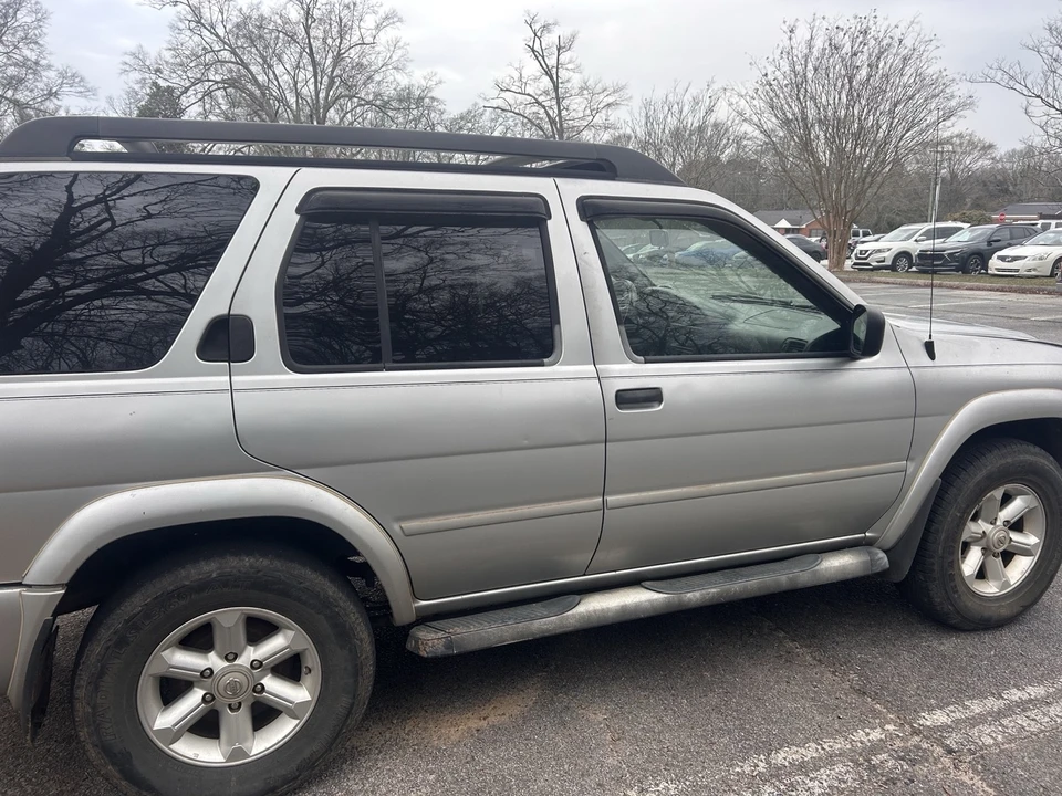 2003 Nissan Pathfinder 2nd Gen - Image 3 of 11