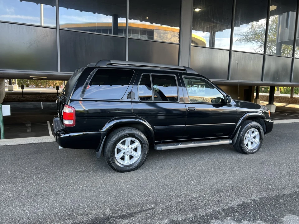 2003 Nissan Pathfinder 2nd Gen - Image 26 of 31